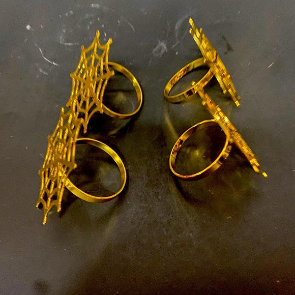 4 Piece Halloween Gold Spider Web Napkin Rings - Picture 2 of 5